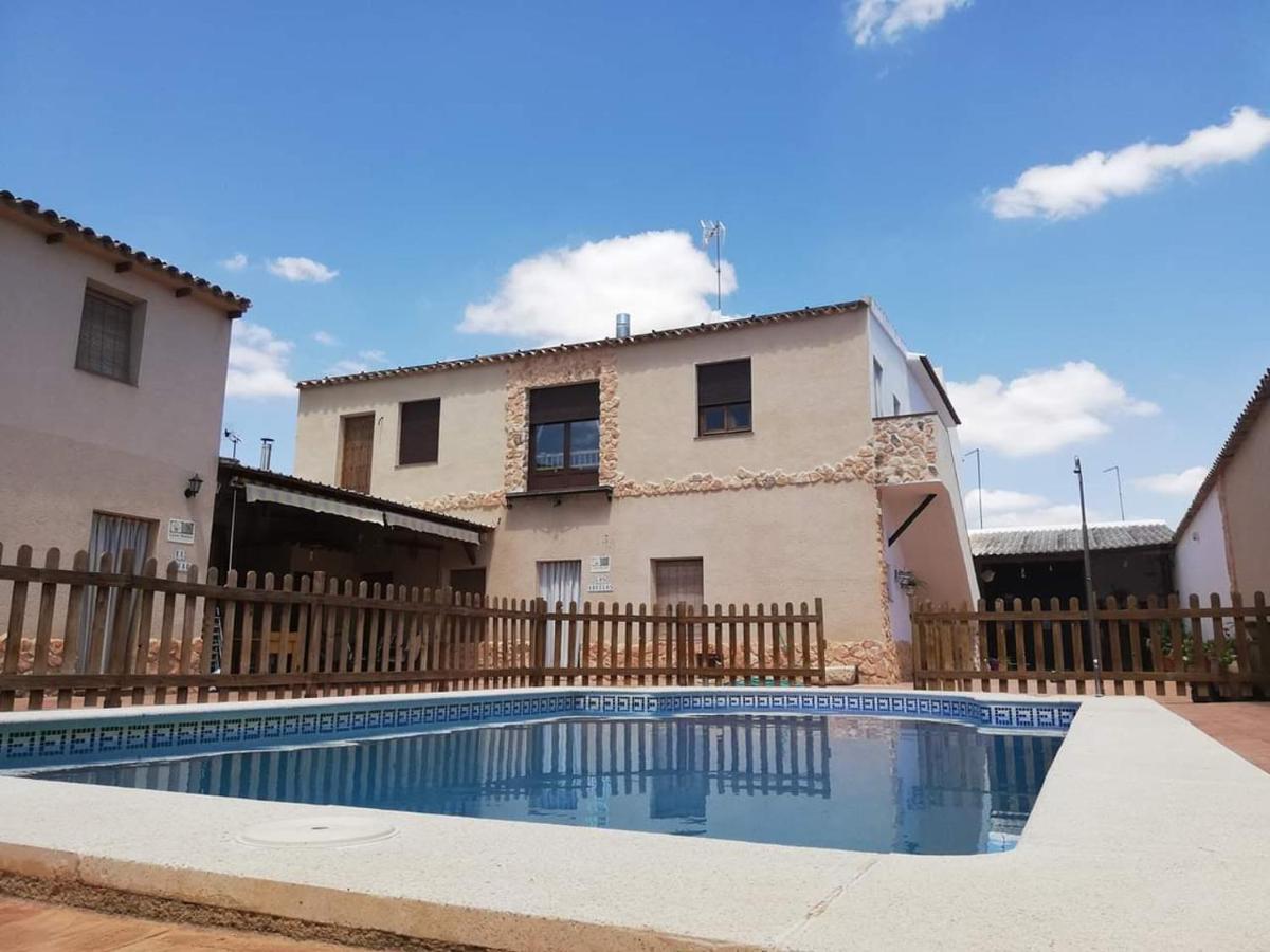 Casa Rural La Quinteria De Sancho Piscina Para Tres Apartamentos Argamasilla de Alba Zewnętrze zdjęcie