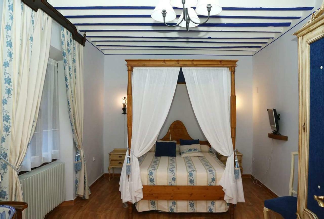 Casa Rural La Quinteria De Sancho Piscina Para Tres Apartamentos Argamasilla de Alba Zewnętrze zdjęcie
